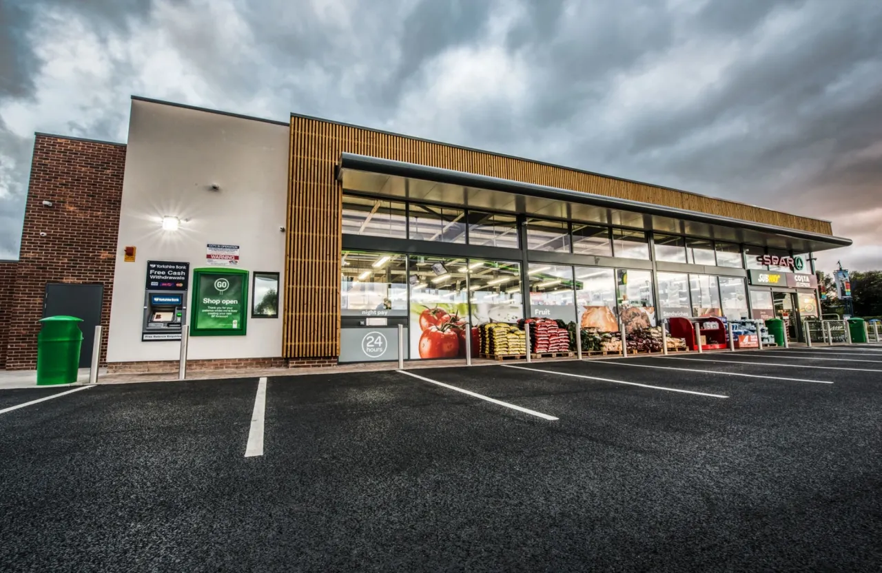 Forecourt approach — Valli Forecourts